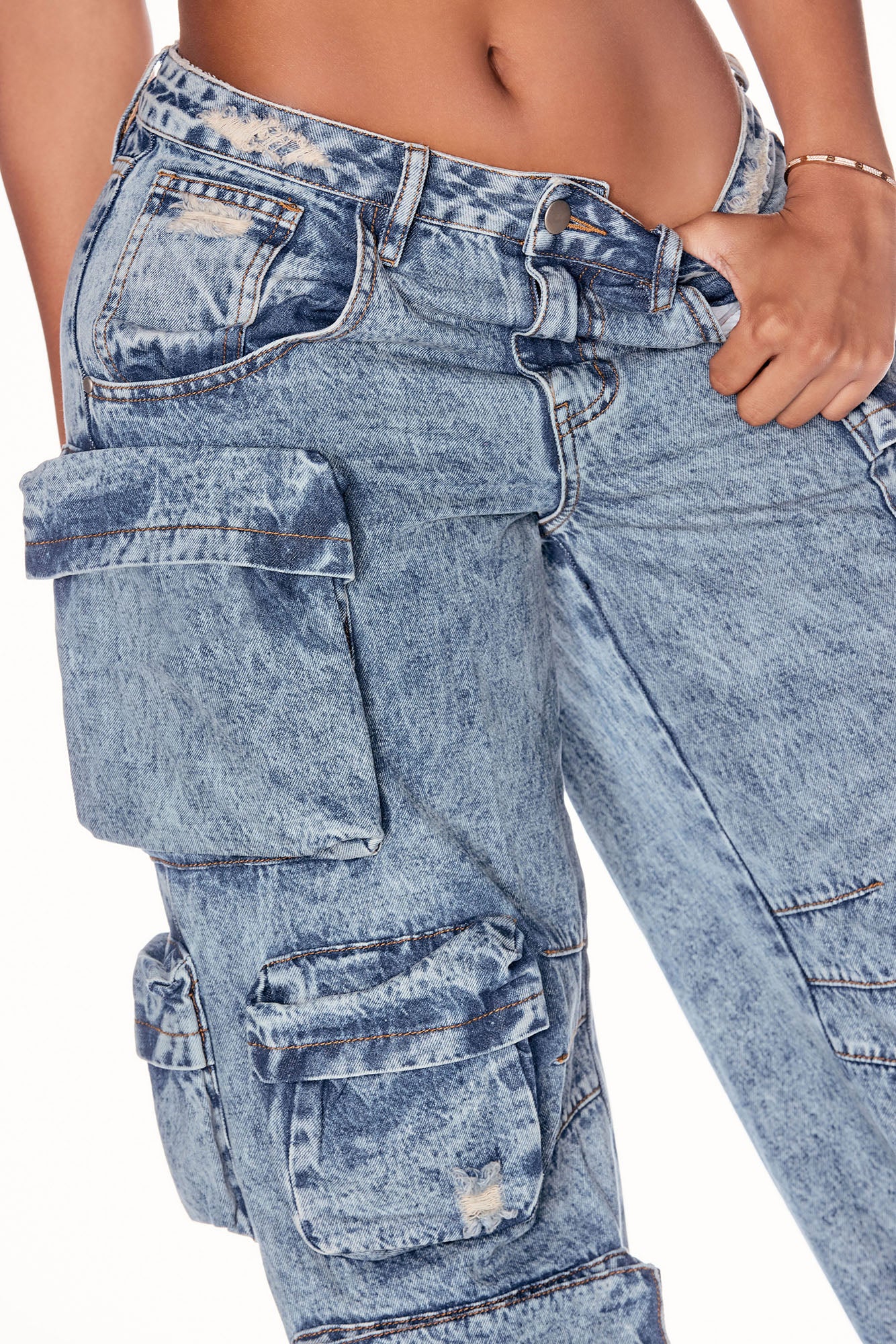 Jeans (Medium Wash) image 3