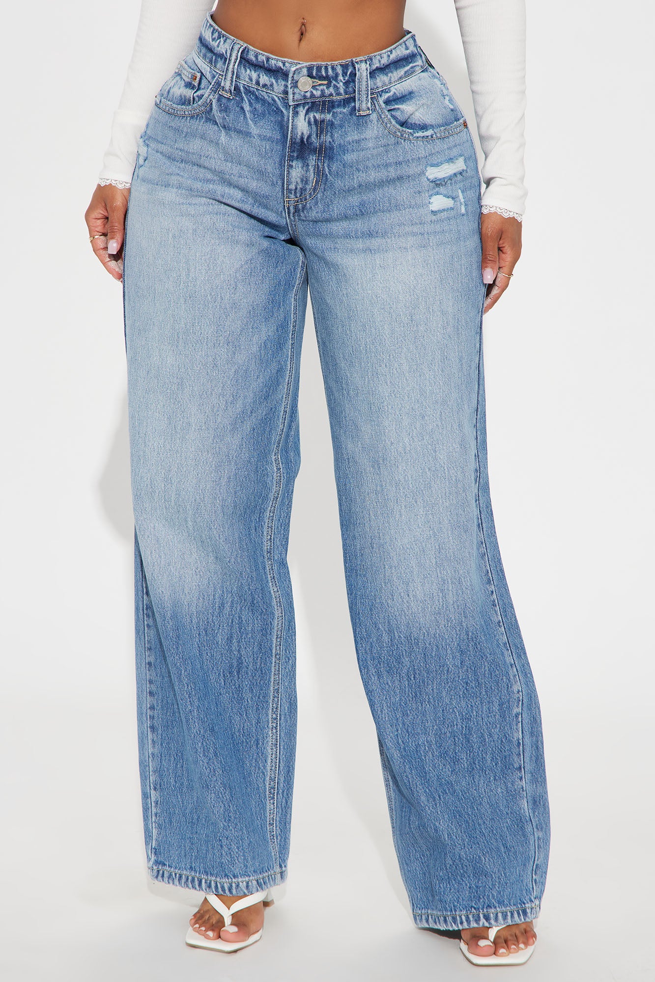 Jeans (Medium Wash)