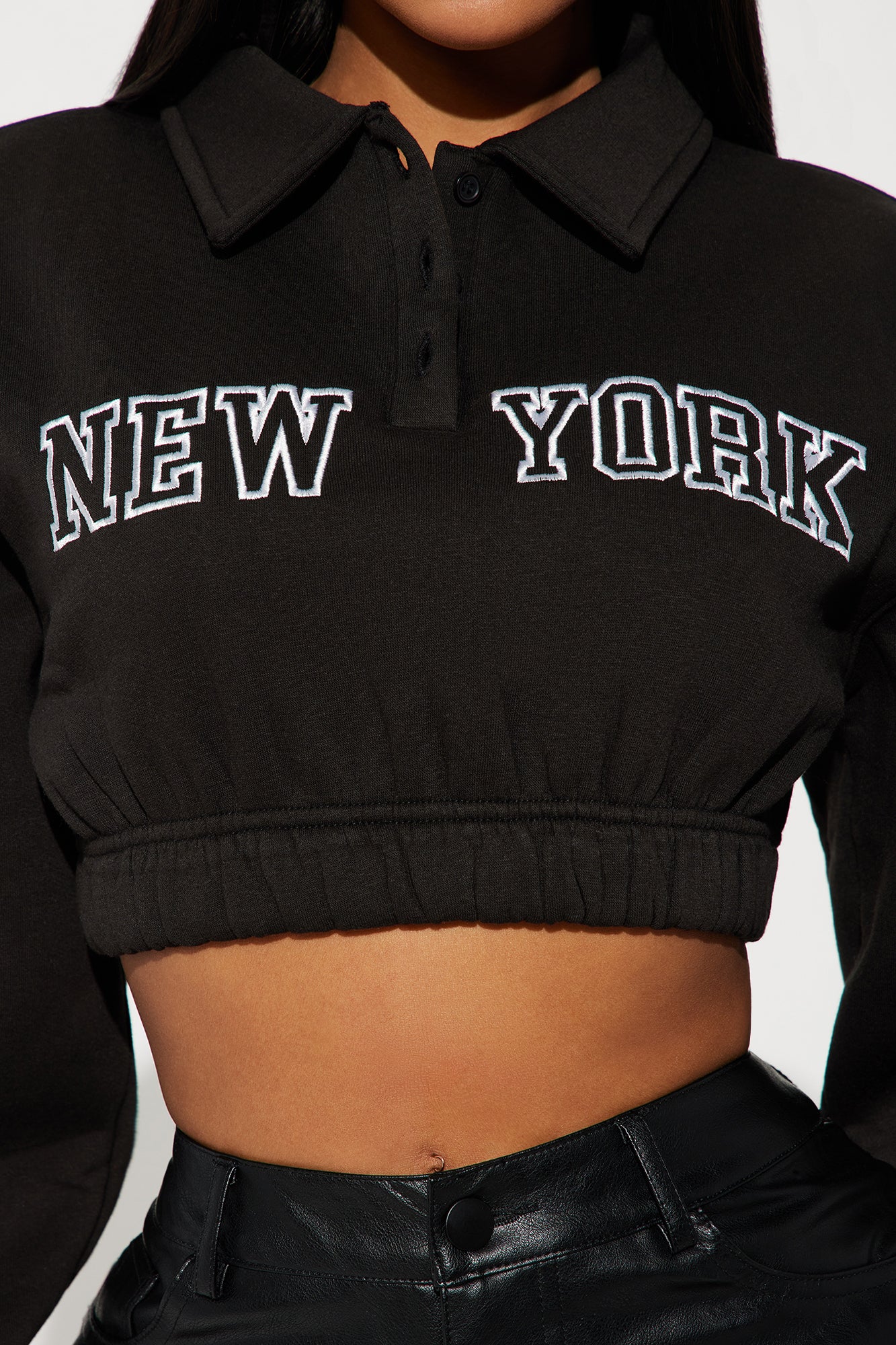 Living Better In NY Cropped Sweatshirt (Black) image 3