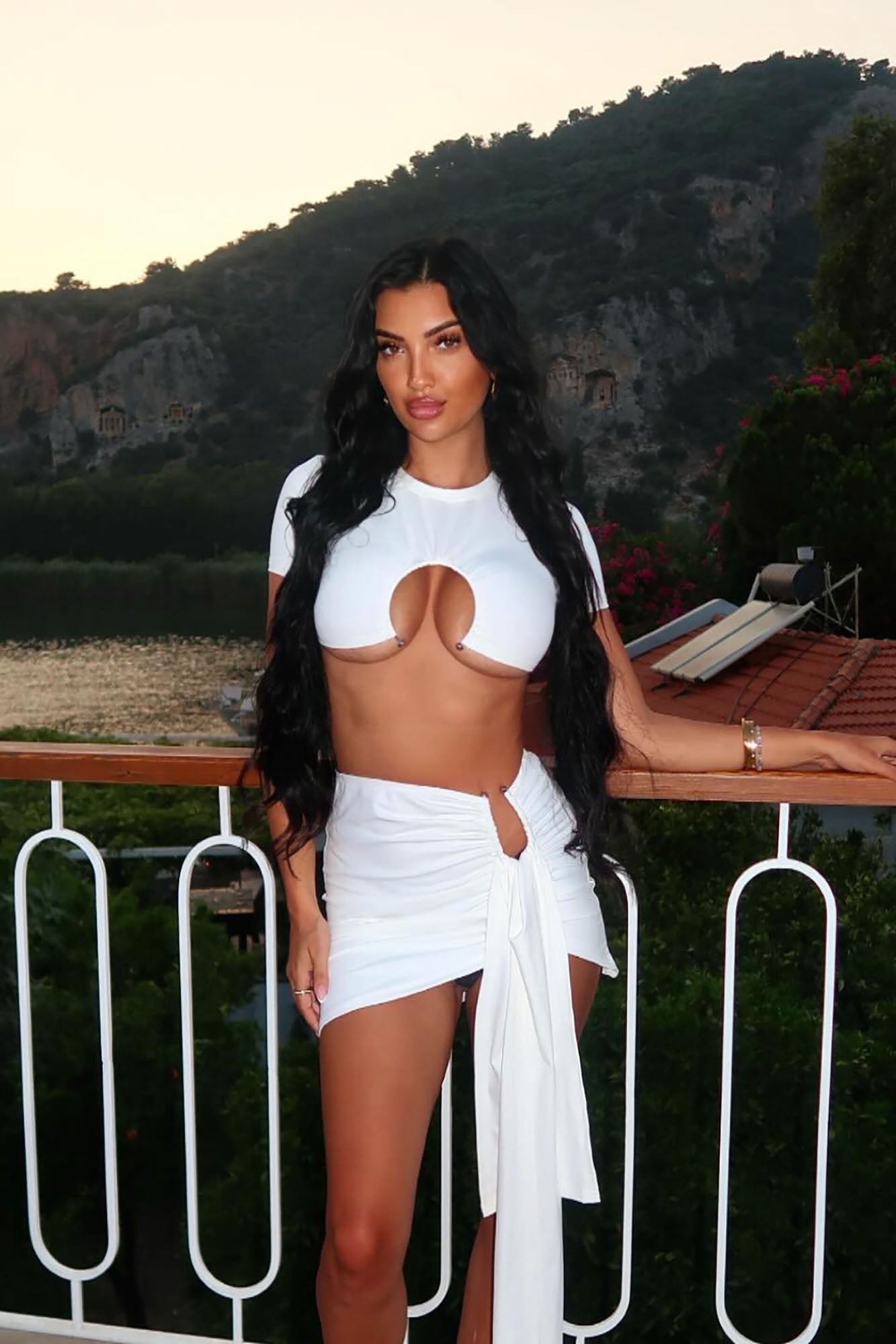 Mini Skirt Set (White)